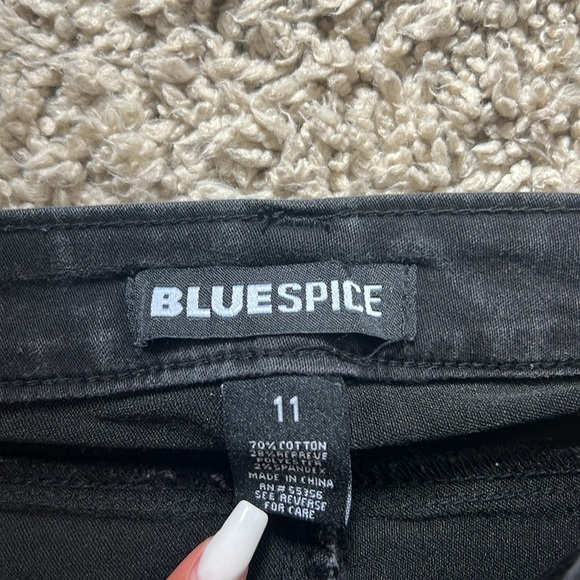 Blue spice Black jeans - Picture 2 of 3